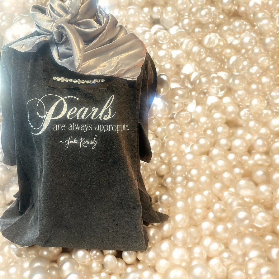 Pearls are Always Appropriate Tattered shirt image 0