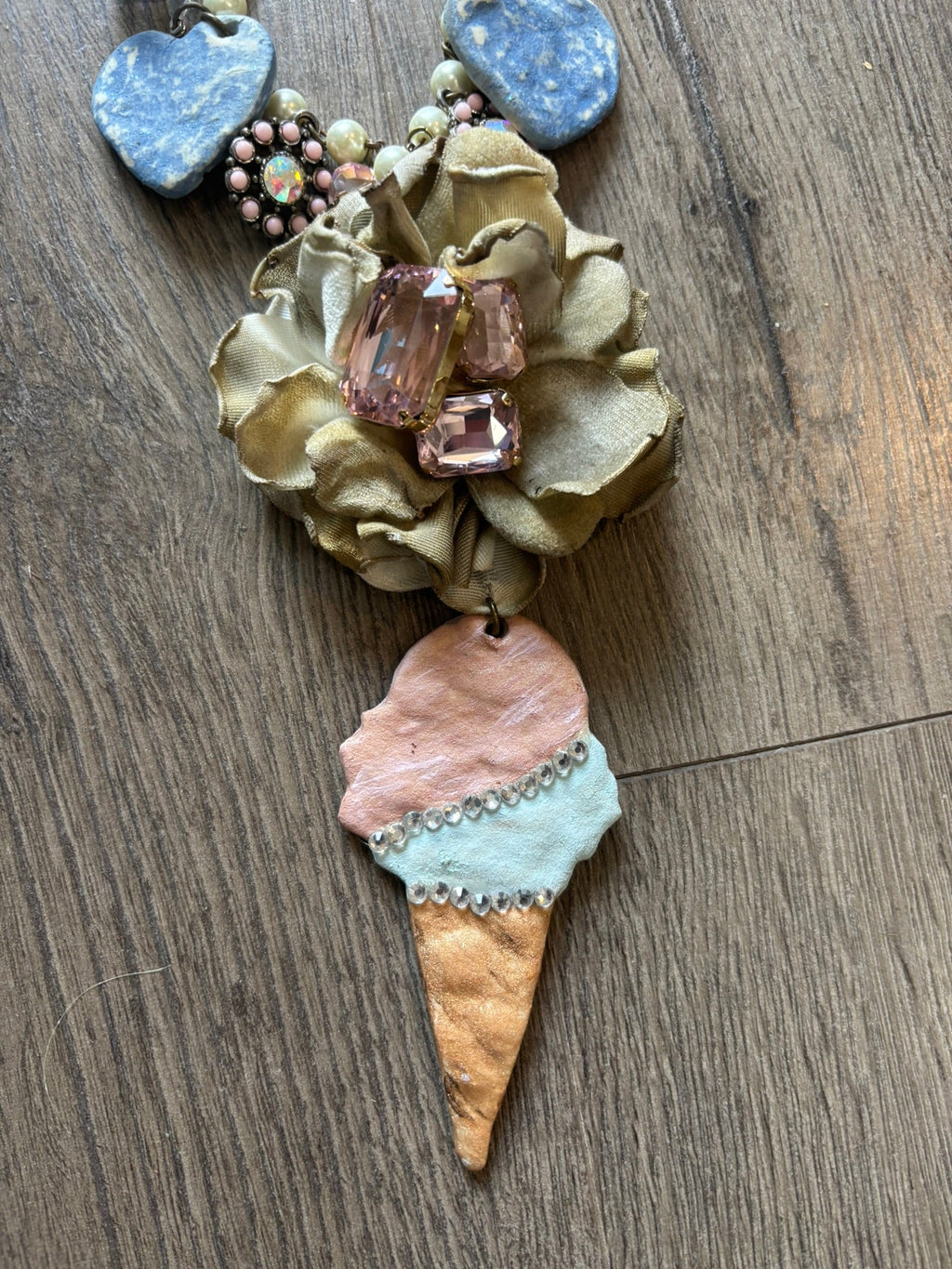 Velvet Sundae Stone Necklace