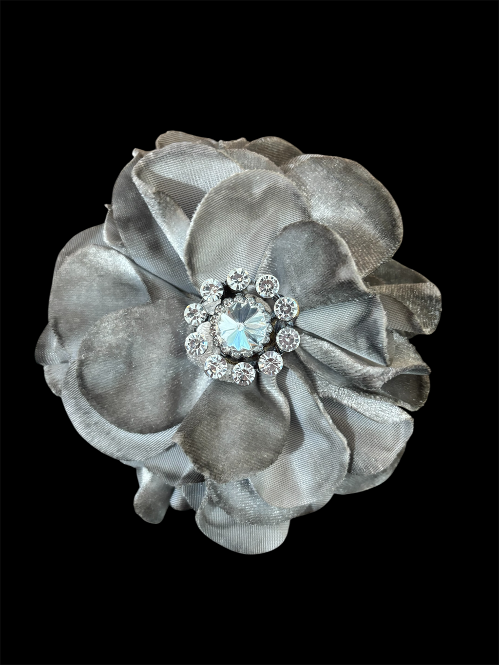 Gray Flower Pin