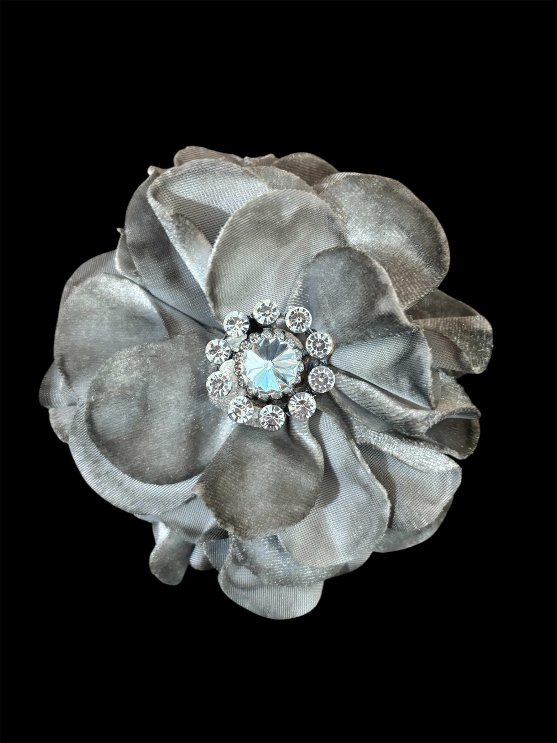 Gray Flower Pin