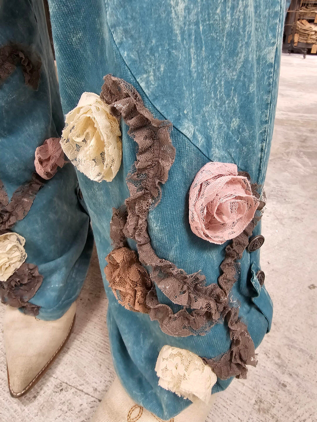Love Ribbon Rose Pants image 1