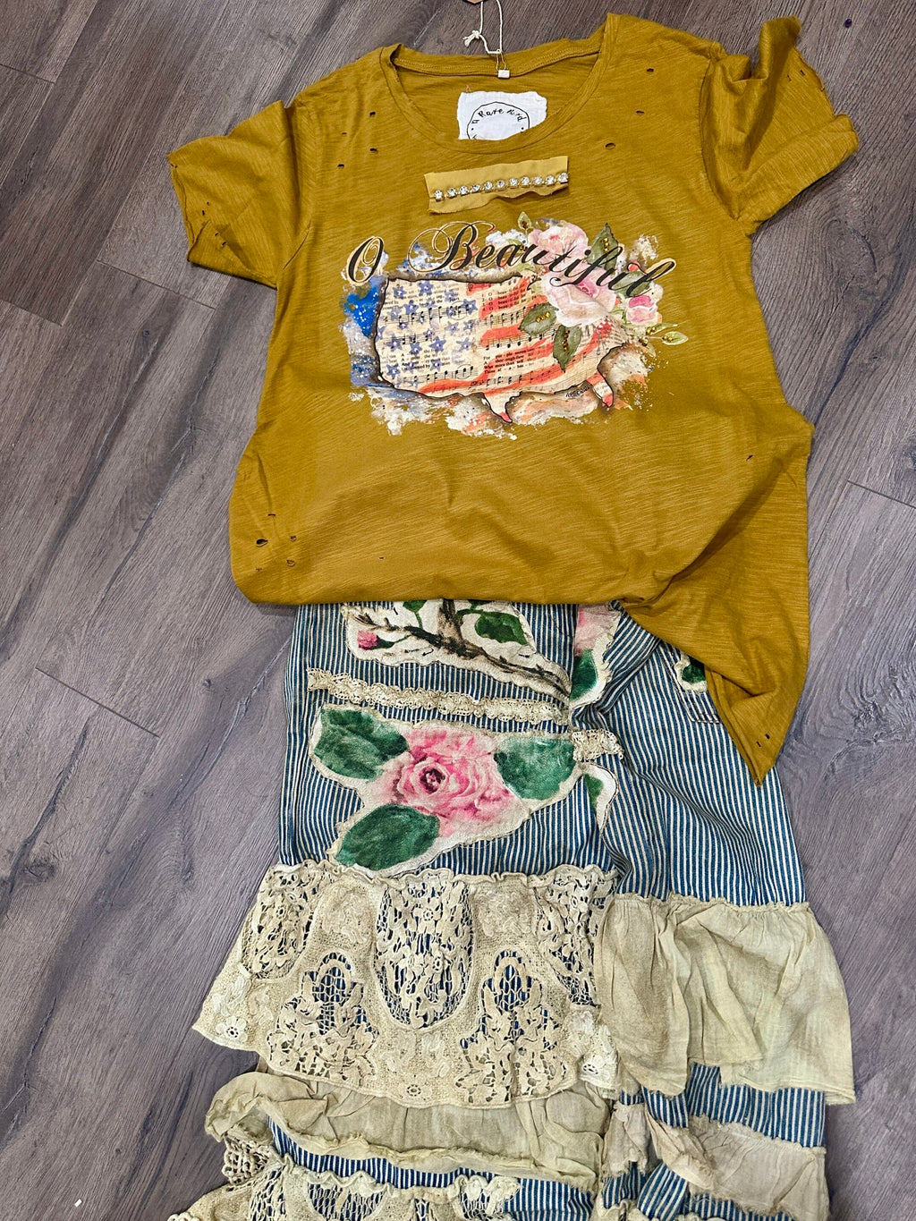 O Beautiful USA Tattered Tee Bundle image 1