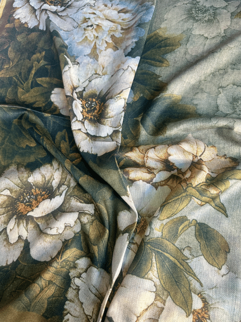 Golden Flower Wild Rag image 1