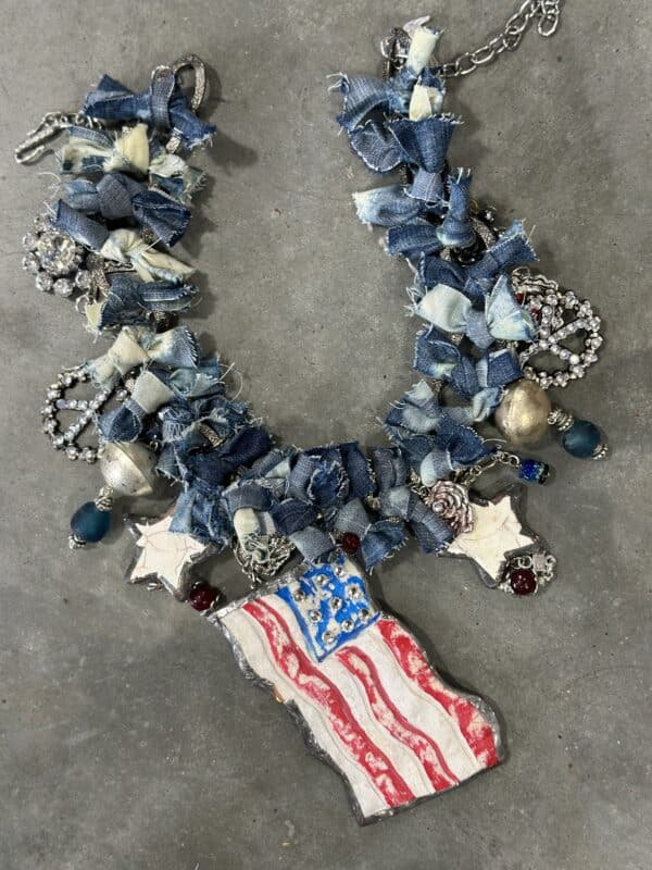 AMERICANA Handmade Necklace - Image 2