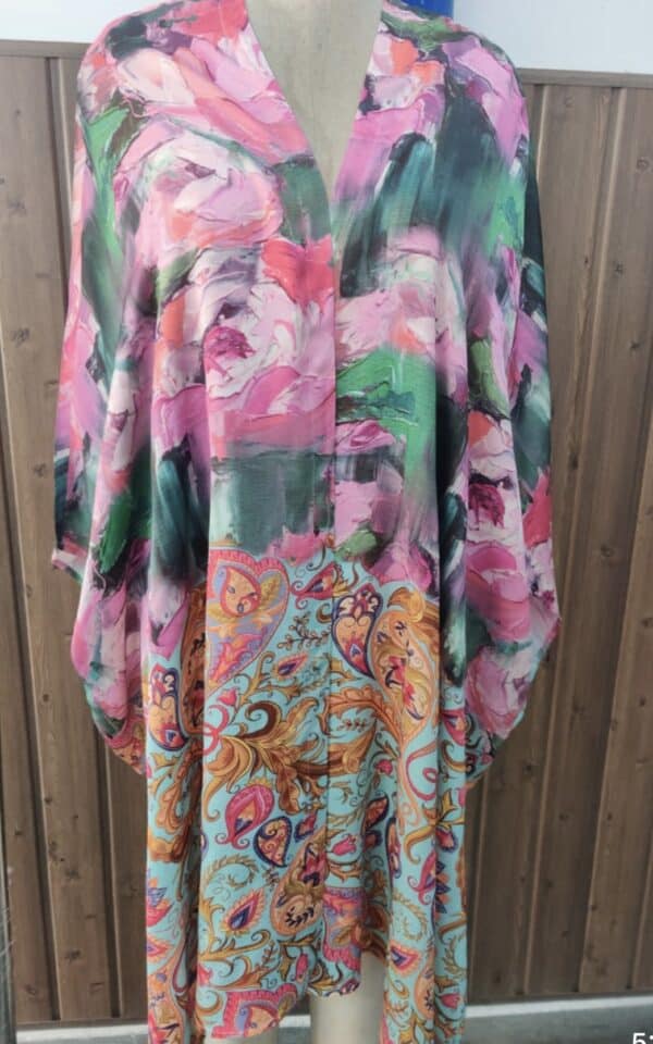 Rose/Paisley High low Satin Kimono - Image 3