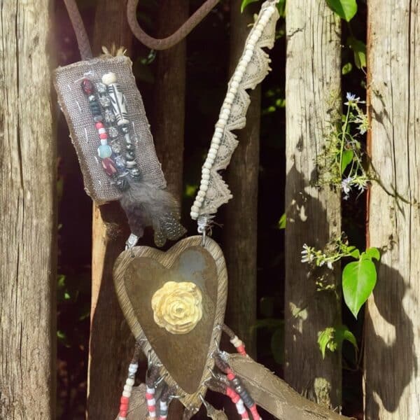 Wooden and Roses Aztec Necklace