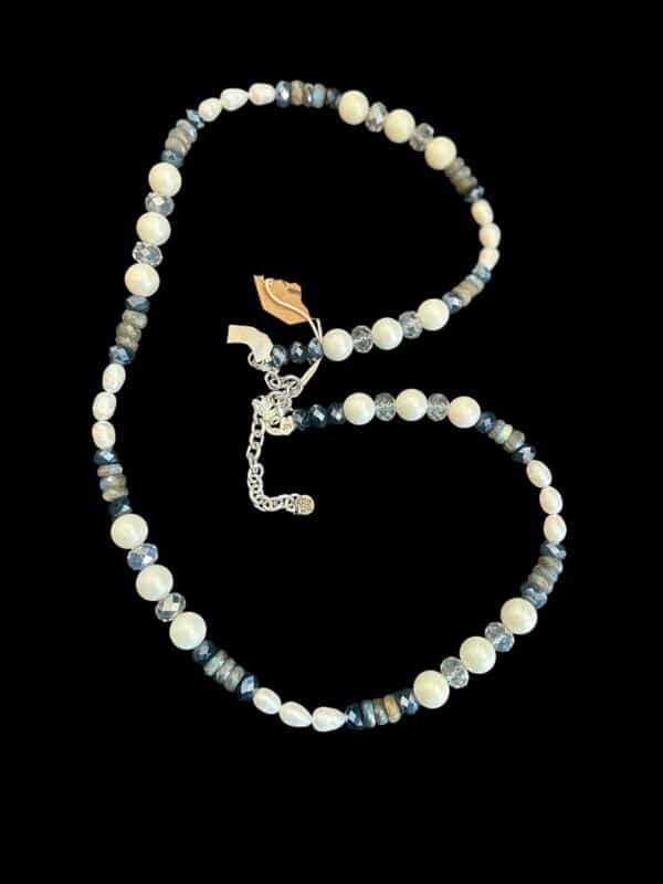 Pearls and Crystal Double wrap Necklace - Image 4