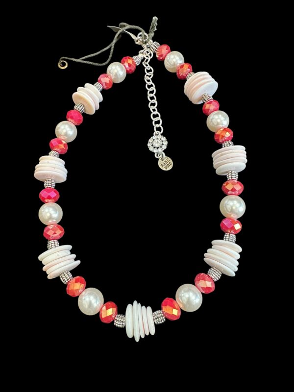 Magenta and Pale Pink Pearl Necklace - Image 2