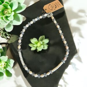 Exquisite Pearl Crystal Necklace